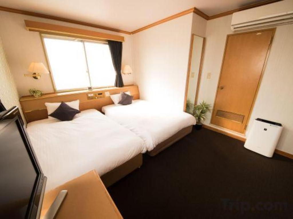 Hotel Livemax Budget Naha Tomarikou Exterior foto