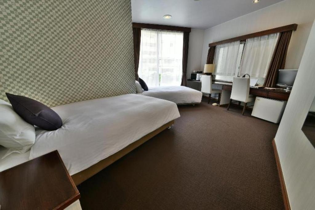 Hotel Livemax Budget Naha Tomarikou Exterior foto